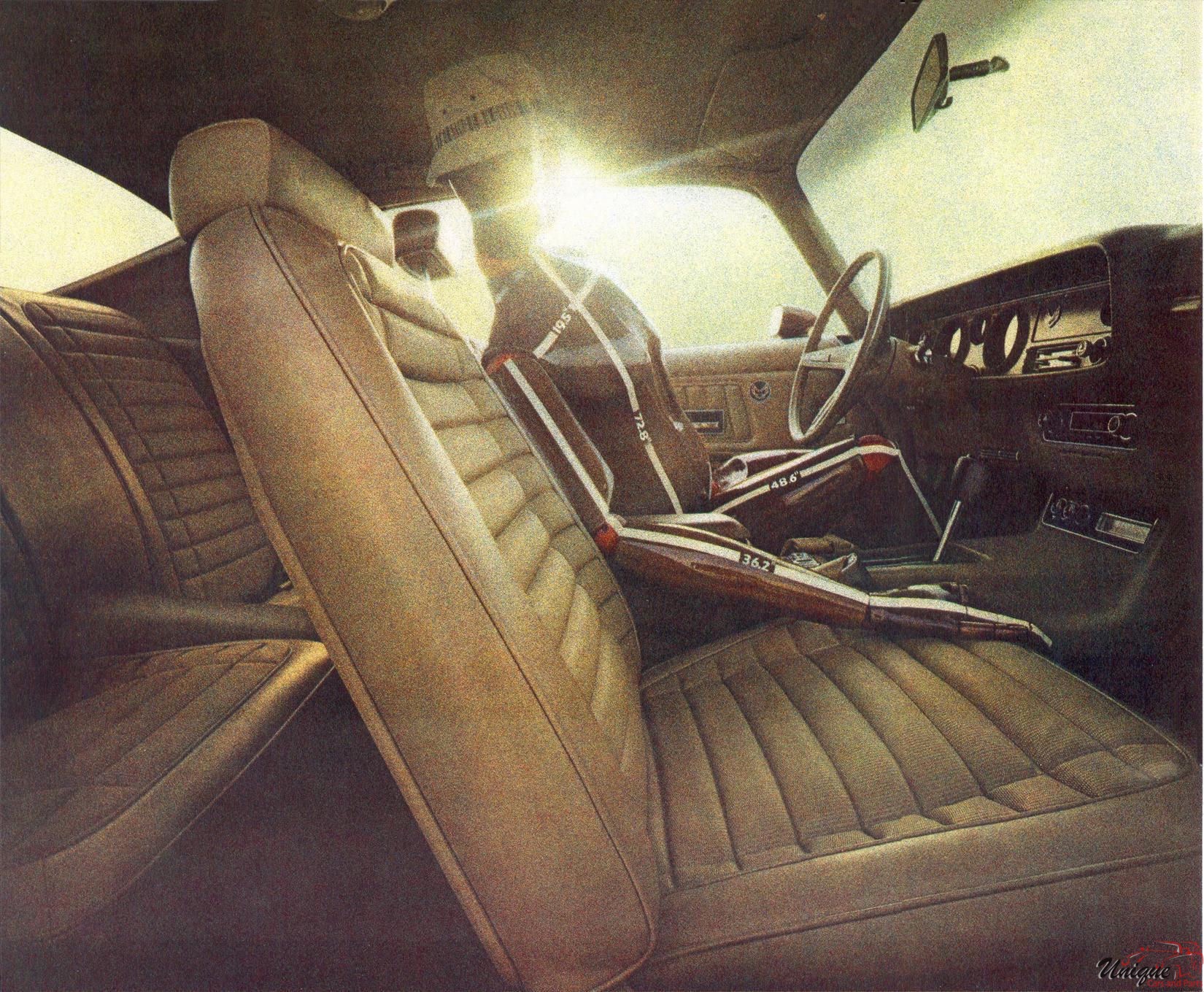 1970 Pontiac Firebird Brochure Page 2